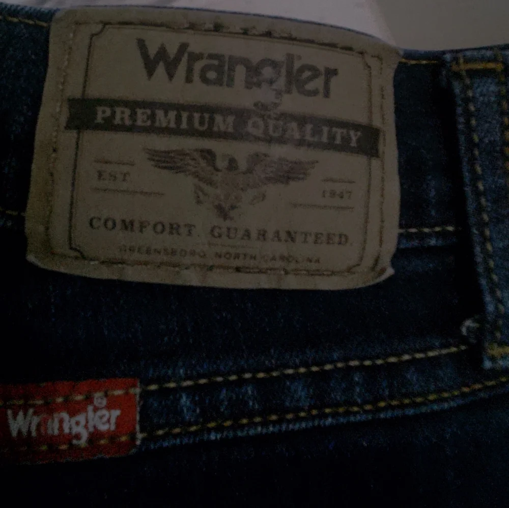 Wrangler Deep Blue Athletic Fit Waist 30 - Picture 4 of 4